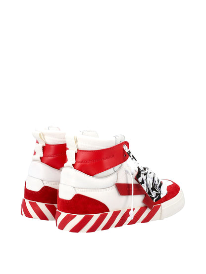 Off-White Sneaker